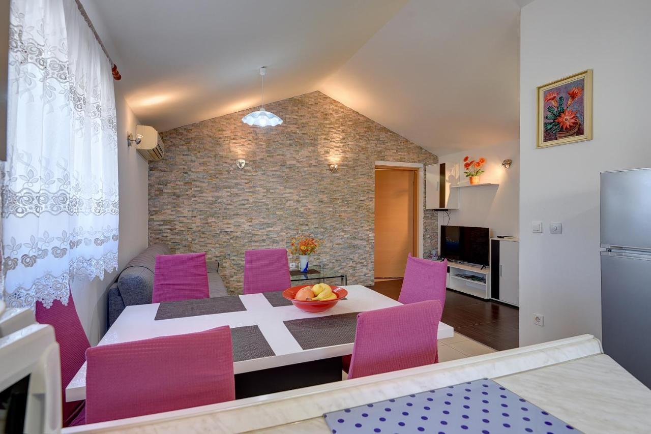 מדולין Holiday Home Jasminka מראה חיצוני תמונה