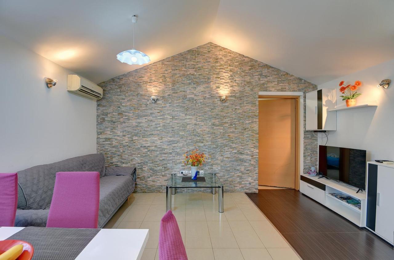 מדולין Holiday Home Jasminka מראה חיצוני תמונה